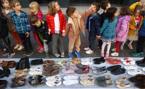 Foto: Dž. K. / Radiosarajevo.ba / Staza sjećanja: 11.541 par cipela za ubijene građane Sarajeva