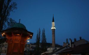Foto: Dž. K. / Radiosarajevo.ba / Muslimani večeras obilježavaju 27. noć