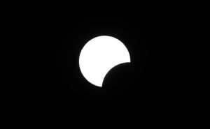 Foto: Anadolija / Prvo pomračenje Sunca u ovoj godini u Kanadi, Meksiku i SAD-u