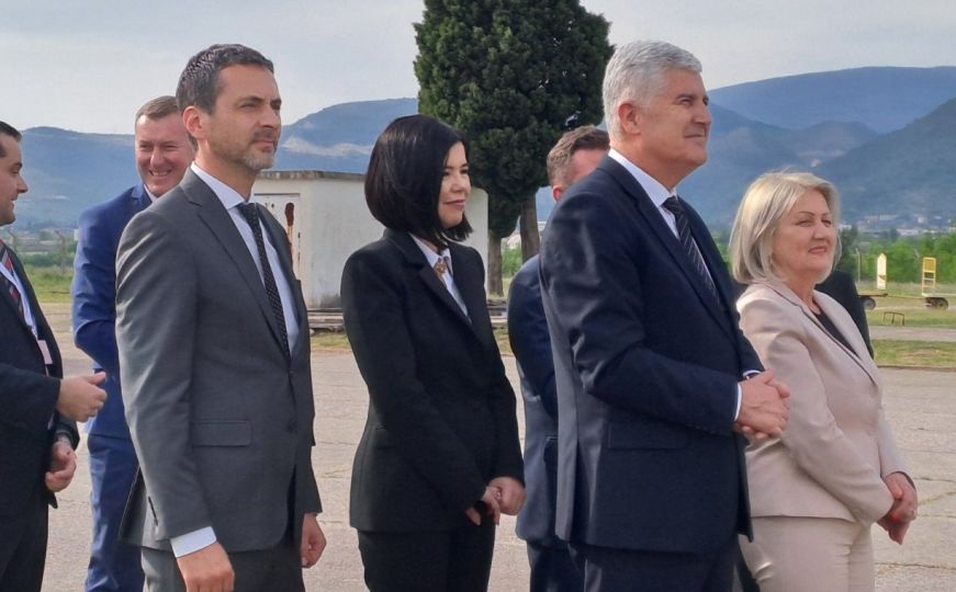 Vučić sletio u Mostar