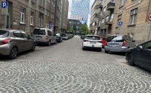Foto: Čitatelj/Radiosarajevo.ba / Kada će se u Sarajevu konačno početi poštovati saobraćajni znakovi?