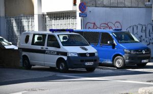 Foto: A. K. / Radiosarajevo.ba / Jake policijske snage na ulicama Sarajeva povodom obilježavanja "Dobrovoljačke"