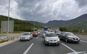 Foto: M. M. / Radiosarajevo.ba / Autocesta A-1 i gužva prema Bradini