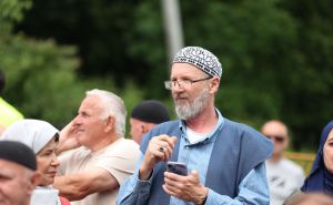 Foto: Fena / Građani pristižu na otvaranje Arnaudija džamije