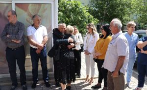 Foto: Fena / Otkriven spomenik u znak sjećanja na pripadnike ratne bolnice Armije RBiH