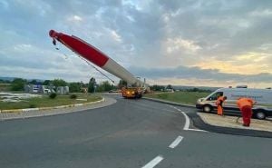 FOTO: Facebook / Vangabaritni prevoz propelera vjetrenjače Odžak