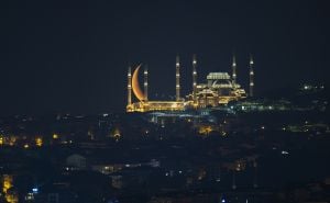 Foto: Anadolija / Polumjesec u Istanbulu