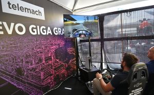 Foto: N. G. / Radiosarajevo.ba / Vožnja na simulatoru uz licenciranu Formula 1 video igru
