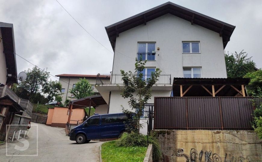 Sarajevska policija pretresa kuću Zorana Čegara