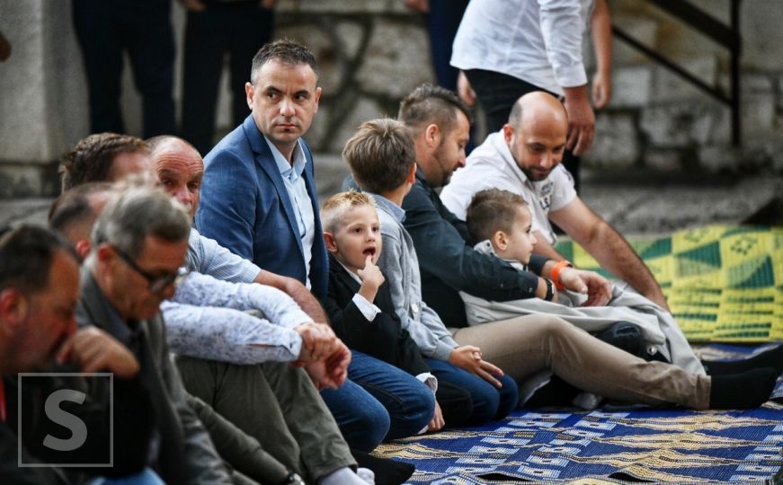 Bajram-namaz u Gazi-husref Begovoj džamiji, Sarajevo, 16. juni 2024.