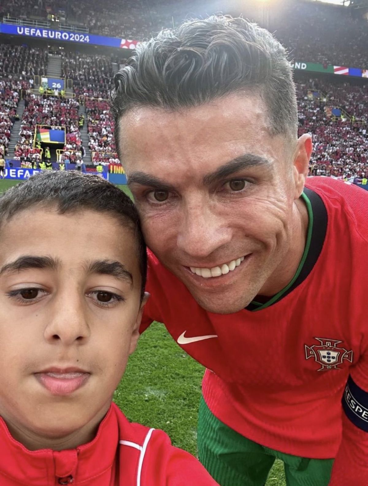 Dječak je uspio doći do selfija sa Ronaldom