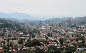 Foto: N. G. / Radiosarajevo.ba / Pogled na Sarajevo sa Bijele tabije