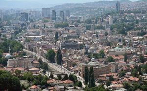 Foto: N. G. / Radiosarajevo.ba / Pogled na Sarajevo sa Bijele tabije