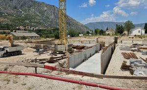 Foto: Hercegovina.info / Radovi na Olimpijskom bazenu u Mostaru