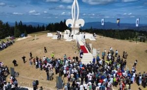 Foto: Travnik.ba / Otvoren spomenik "General Mehmed Alagić"