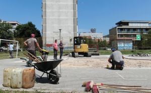 Foto: Općina Novo Sarajevo / Radovi na sanaciji sportskog igrališta OŠ "Hrasno"