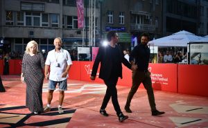 Foto: A. K. / Radiosarajevo.ba / Lijevo Emir Hadžihafizbegović sa suprugom Lenkom desno Gorand Bogdan i Janko Popović Volarić