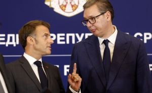 Foto: EPA / Emmanuel Macron i Aleksandar Vučić