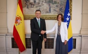 Foto: Predsjedništvo BiH / Ambasadorica Španije predala Denisu Bećiroviću akreditivno pismo