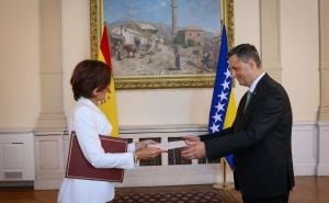 Foto: Predsjedništvo BiH / Ambasadorica Španije predala Denisu Bećiroviću akreditivno pismo