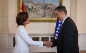 Foto: Predsjedništvo BiH / Ambasadorica Španije predala Denisu Bećiroviću akreditivno pismo