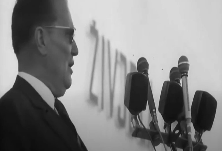 Kamenčiće mu lično uručio Richard Nixon