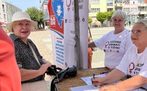 Foto:  Glas žene Bihać / Potpisivana peticija za izmjenu Krivičnog zakona BiH