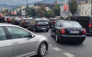 FOTO: Radiosarajevo.ba / Gužva na Skenderiji