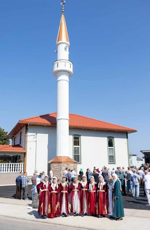 Svečano otvorenje džamije u Utici