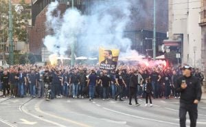 Foto: Dž. K. / Radiosarajevo.ba / Manijaci u korteu krenuli na Koševo uoči 153. sarajevskog derbija