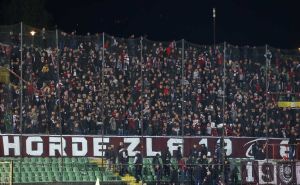 Foto: Dž.K./Radiosarajevo / Navijači pred vječiti derbi