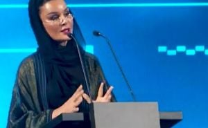 Foto: YouTube/Screenshot / Moza Bint Nasser je najelegantnija kraljica, ali i biznis žena