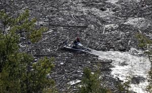 Foto: AA / Smeće u Jablaničkom jezeru