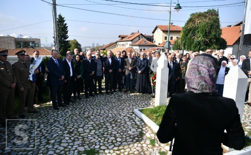 Obilježena godišnjica smrti Alije Izetbegovića