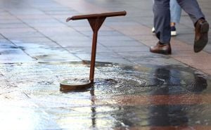 Foto: Dž.K./Radiosarajevo / Hidrant u ulici Maršala Tita