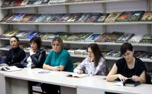 Foto: Dž. K. / Radiosarajevo.ba / Građani čitali za spas Nacionalne i univerzitetske biblioteke