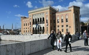 Foto: N.G./Radiosarajevo.ba / Vijećnica kao turistička atrakcija