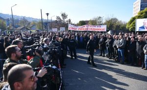 Foto: A. K. / Radiosarajevo.ba / Dodikove pristalice u Sarajevu