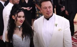 Foto: Screenshot / Grimes i Elon Musk