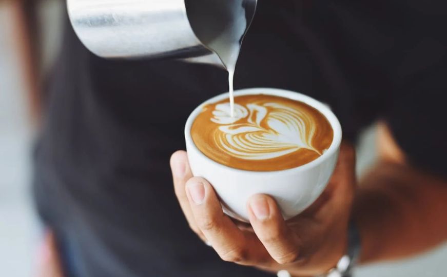 Kafa s mlijekom