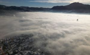 Foto: A. K. / Radiosarajevo.ba / Pogled na Sarajevo jutros s brda Hum