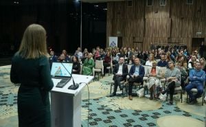 Foto: Udruženje za prevenciju ovisnosti / Završna konferencija - Ko zapravo pobjeđuje