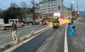 Foto: A.S./Radiosarajevo.ba / Asfaltiranje na Skenderiji