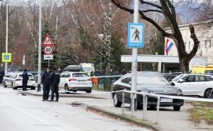 Foto: EPA-EFE / Policija ispred škole u kojoj se dogodio napad