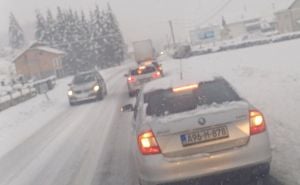 Foto: Čitatelj / Snijeg uzrokovao probleme u saobraćaju