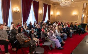 Foto: Velija Hasanbegović / Dodjela zahvalnica najmlađim učesnicima baletne bajke "Krcko Oraščić"