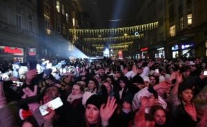 Foto: A. K. / Radiosarajevo.ba / Publika sa Severinom pjevala "Sarajevo, ljubavi moja"