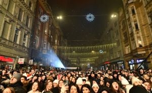 Foto: A. K. / Radiosarajevo.ba / Publika sa Severinom pjevala "Sarajevo, ljubavi moja"