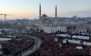 AA  / Desetine hiljada marširaju u Istanbulu za Palestinu prvog dana nove godine dok se izraelski genocidni napad na Gazu nastavlja.