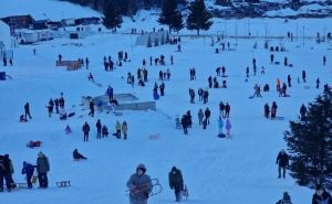 Foto: A. K. / Radiosarajevo.ba / Veliki broj građana i turista na Bjelašnici